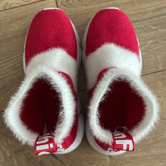 Sonic the Hedgehog shoes - Picture 7 of 9